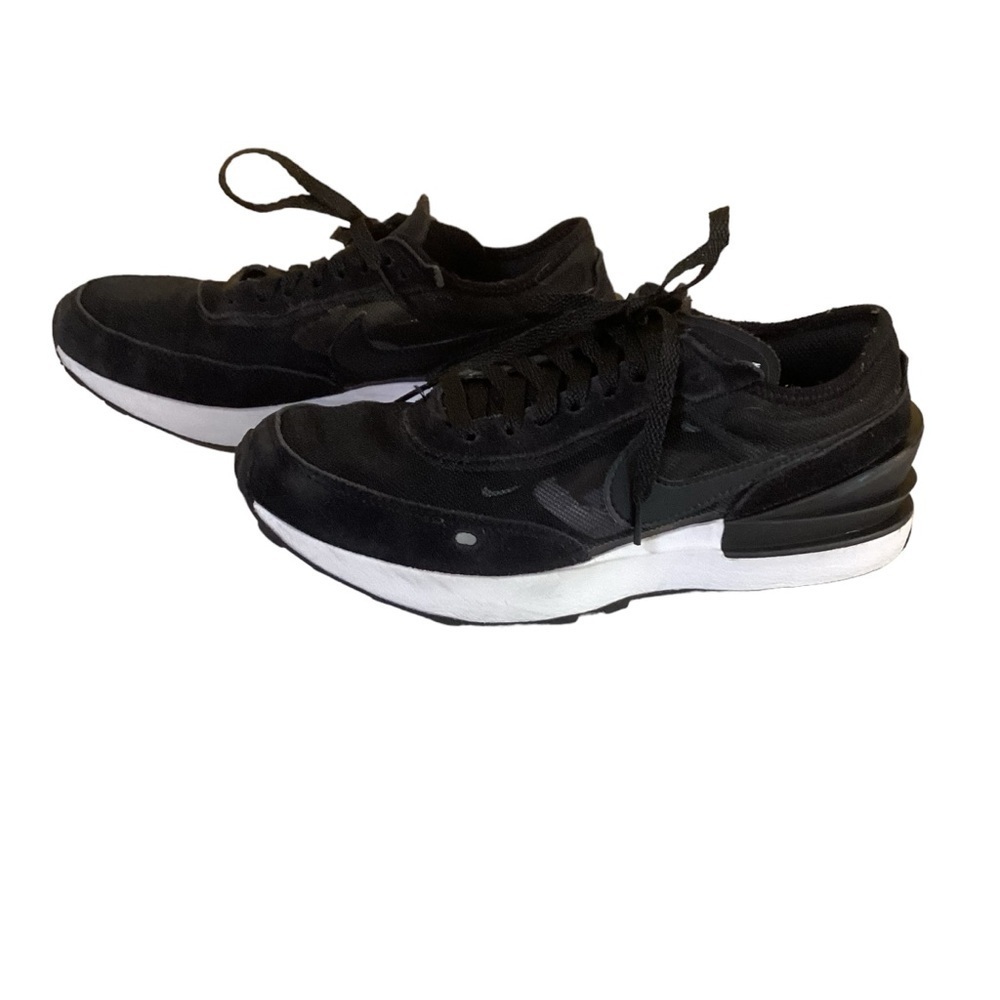 Nike Youth Waffle One Black & White 2021 Lace Up Sneaker.  Size 4.5Y